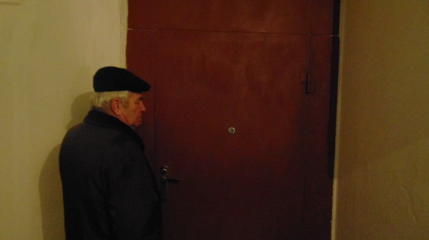 Маленький ребенок в Мариуполе остался один на один с пламенем пожара (ФОТО+ДОПОЛНЕНО) (фото) - фото 2 Маленький ребенок в Мариуполе остался один на один с пламенем пожара (ФОТО+ДОПОЛНЕНО) (фото) - фото 2