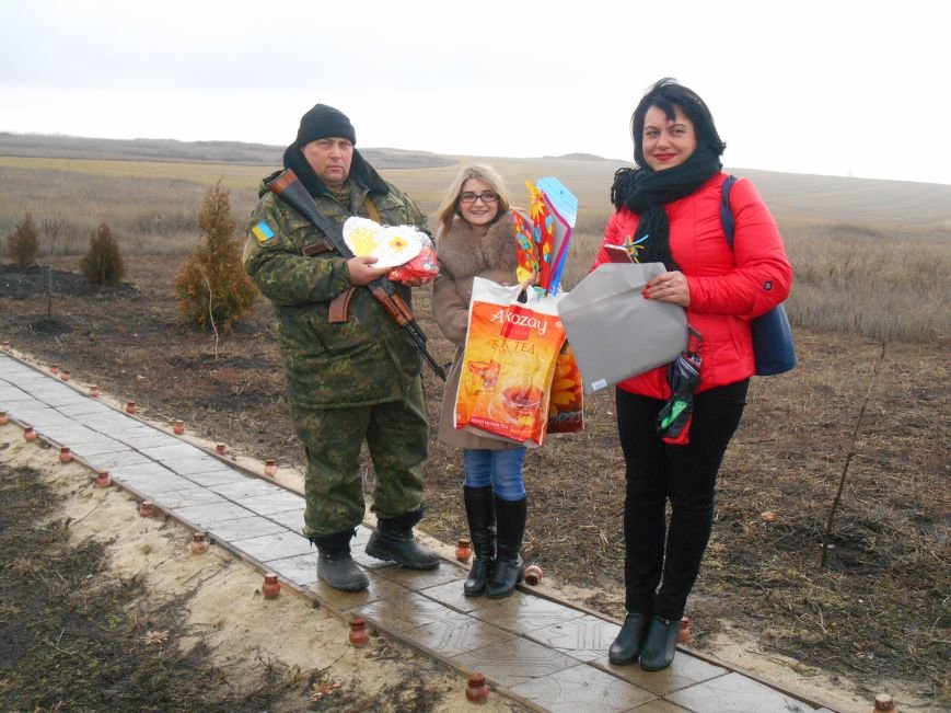 Автопробіг у Слов'янську побував у гостях на Карачуні. Привезли військовим продукти (фото) - фото 4 Автопробіг у Слов'янську побував у гостях на Карачуні. Привезли військовим продукти (фото) - фото 4