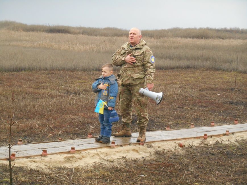Автопробіг у Слов'янську побував у гостях на Карачуні. Привезли військовим продукти (фото) - фото 3 Автопробіг у Слов'янську побував у гостях на Карачуні. Привезли військовим продукти (фото) - фото 3