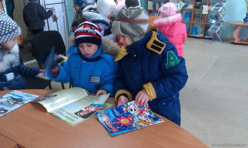 Малыши впервые побывали в Центральной городской библиотеке Доброполья (фото) - фото 1 Малыши впервые побывали в Центральной городской библиотеке Доброполья (фото) - фото 1