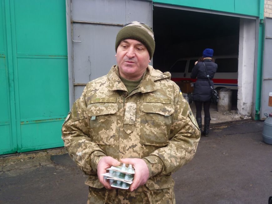 66-ому военно-мобильному госпиталю в Красноармейске луцкие волонтеры помогли автошинами, продуктами и медикаментами (фото) - фото 5 66-ому военно-мобильному госпиталю в Красноармейске луцкие волонтеры помогли автошинами, продуктами и медикаментами (фото) - фото 5