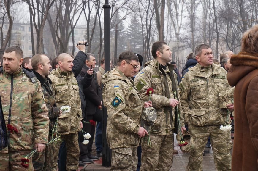 В Кривом Роге почтили память погибших воинов-интернационалистов (ФОТО) (фото) - фото 1 В Кривом Роге почтили память погибших воинов-интернационалистов (ФОТО) (фото) - фото 1