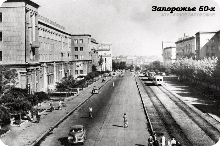 Прогулки по Запорожью с Романом Акбашем: гуляем от Металлургов до Л... Прогулки по Запорожью с Романом Акбашем: гуляем от Металлургов до Леонова (фото) - фото 22