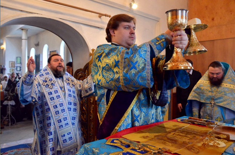 В Кривом Роге священник-ветеран Афганской войны удостоен награды Предстоятеля УПЦ МП Крестом с украшениями (ФОТО) (фото) - фото 1 В Кривом Роге священник-ветеран Афганской войны удостоен награды Предстоятеля УПЦ МП Крестом с украшениями (ФОТО) (фото) - фото 1