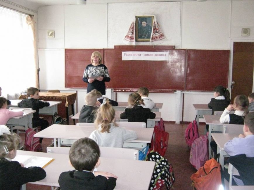 В Белицкой школе прошел урок посвященный родному языку (фото) - фото 1 В Белицкой школе прошел урок посвященный родному языку (фото) - фото 1