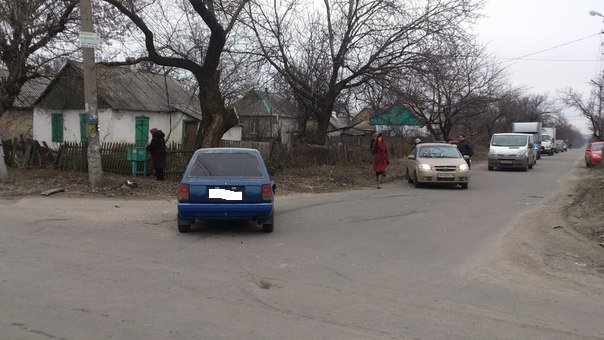 Утро в Красноармейске выдалось неспокойным: в центре города произошло ДТП (фото) - фото 1 Утро в Красноармейске выдалось неспокойным: в центре города произошло ДТП (фото) - фото 1