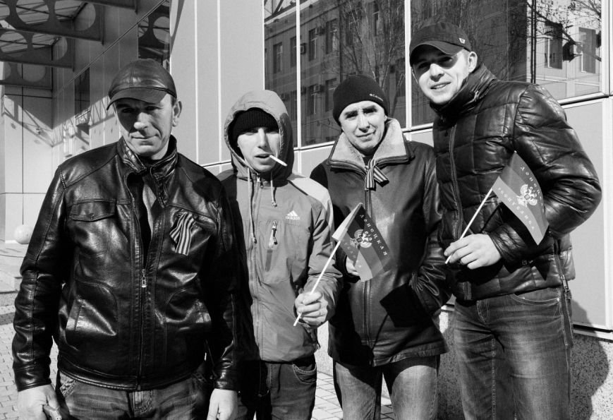 Российский журналист и фотограф Виктория Ивлева рассказала как вывозила славянцев во время оккупации (фото) - фото 4 Российский журналист и фотограф Виктория Ивлева рассказала как вывозила славянцев во время оккупации (фото) - фото 4