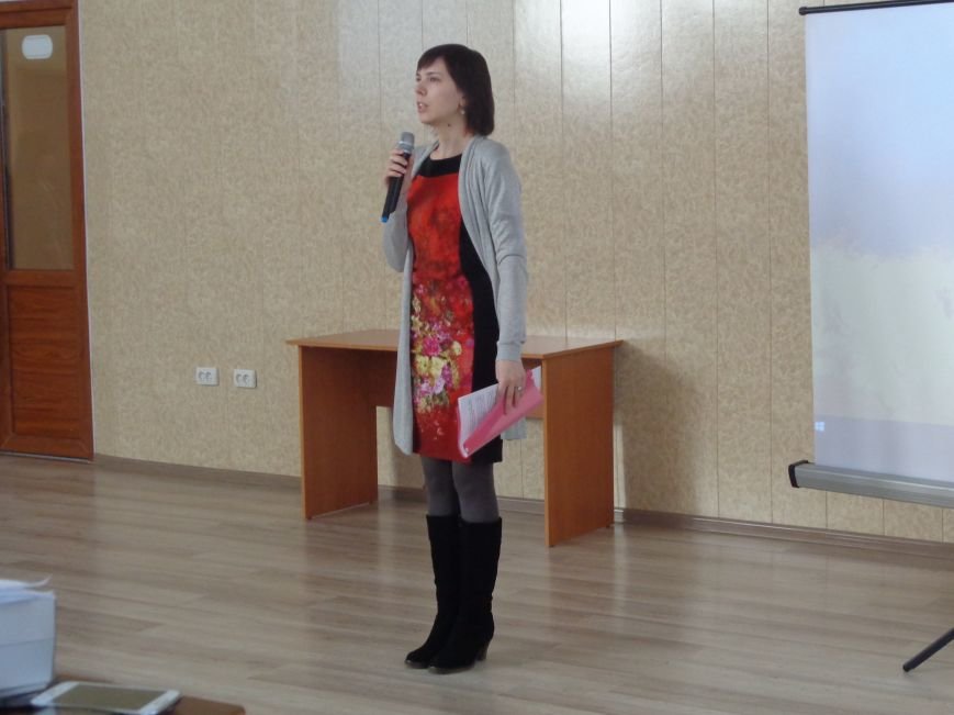 Сто белых шаров и минута молчания: студенты ДонНТУ Красноармейска почтили память и подвиг Героев Небесной Сотни (фото) - фото 8 Сто белых шаров и минута молчания: студенты ДонНТУ Красноармейска почтили память и подвиг Героев Небесной Сотни (фото) - фото 8