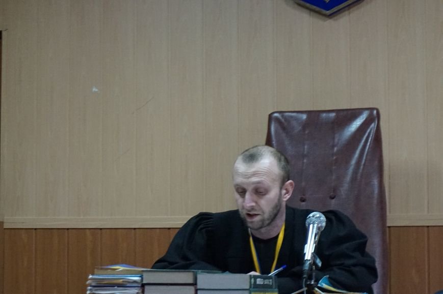 Суд не поддержал попытки полиции Кривого Рога арестовать и изолировать активиста Антона Кравченко (ФОТО) (фото) - фото 2 Суд не поддержал попытки полиции Кривого Рога арестовать и изолировать активиста Антона Кравченко (ФОТО) (фото) - фото 2