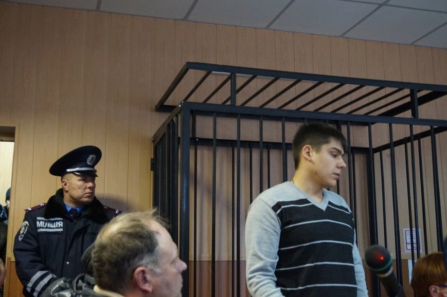 Суд не поддержал попытки полиции Кривого Рога арестовать и изолировать активиста Антона Кравченко (ФОТО) (фото) - фото 2 Суд не поддержал попытки полиции Кривого Рога арестовать и изолировать активиста Антона Кравченко (ФОТО) (фото) - фото 2