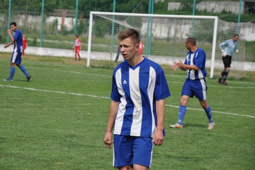 Зимовий футбол по-ужгородськи: федерація, болото і 250 гривень (фото) - фото 5 Зимовий футбол по-ужгородськи: федерація, болото і 250 гривень (фото) - фото 5