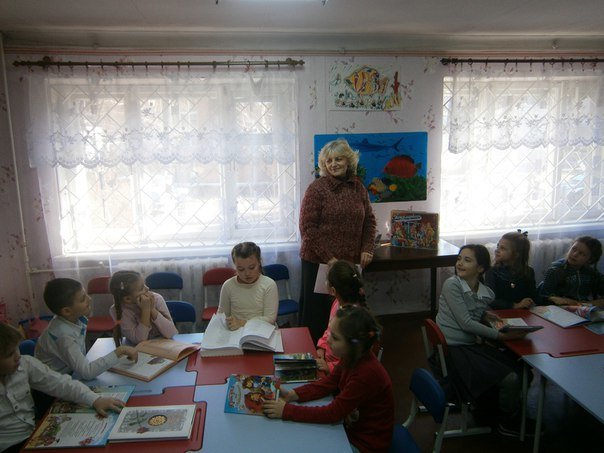 У Слов'янській дитячій бібліотеці відбулось скайп-спілкування із дітьми з Калуша (фото) - фото 2 У Слов'янській дитячій бібліотеці відбулось скайп-спілкування із дітьми з Калуша (фото) - фото 2