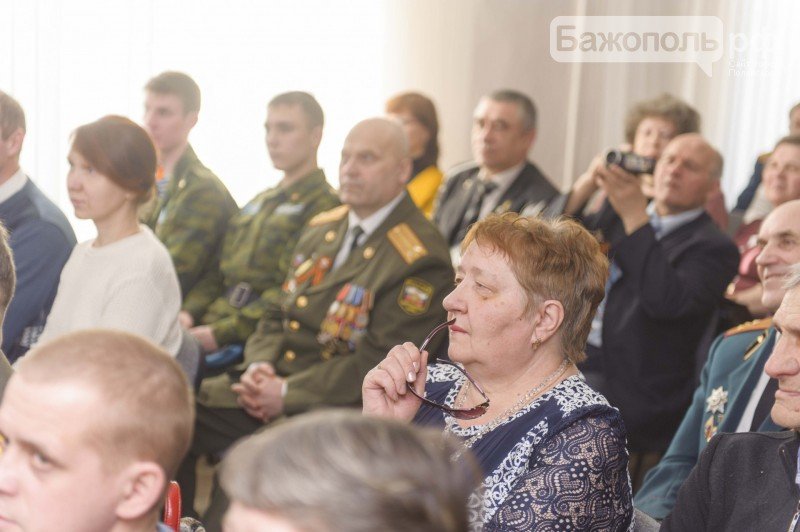 Торжественный прием в честь Дня защитника Отечества в администрации Полевского (фото) (фото) - фото 1 Торжественный прием в честь Дня защитника Отечества в администрации Полевского (фото) (фото) - фото 1