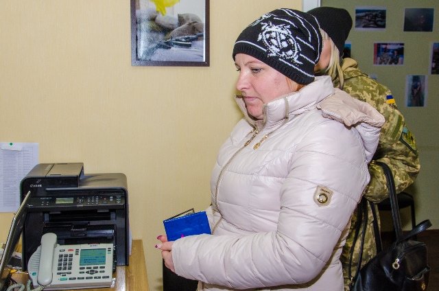 На Днепропетровщине введен бесплатный проезд для семей погибших участников АТО (фото) - фото 1 На Днепропетровщине введен бесплатный проезд для семей погибших участников АТО (фото) - фото 1