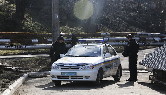В мариупольской школе установили тревожную кнопку (фото) - фото 1 В мариупольской школе установили тревожную кнопку (фото) - фото 1