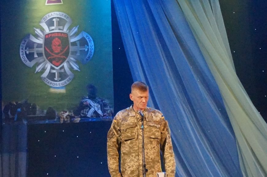 В годовщину выхода из Дебальцево награды погибших бойцов батальона В годовщину выхода из Дебальцево награды погибших бойцов батальона