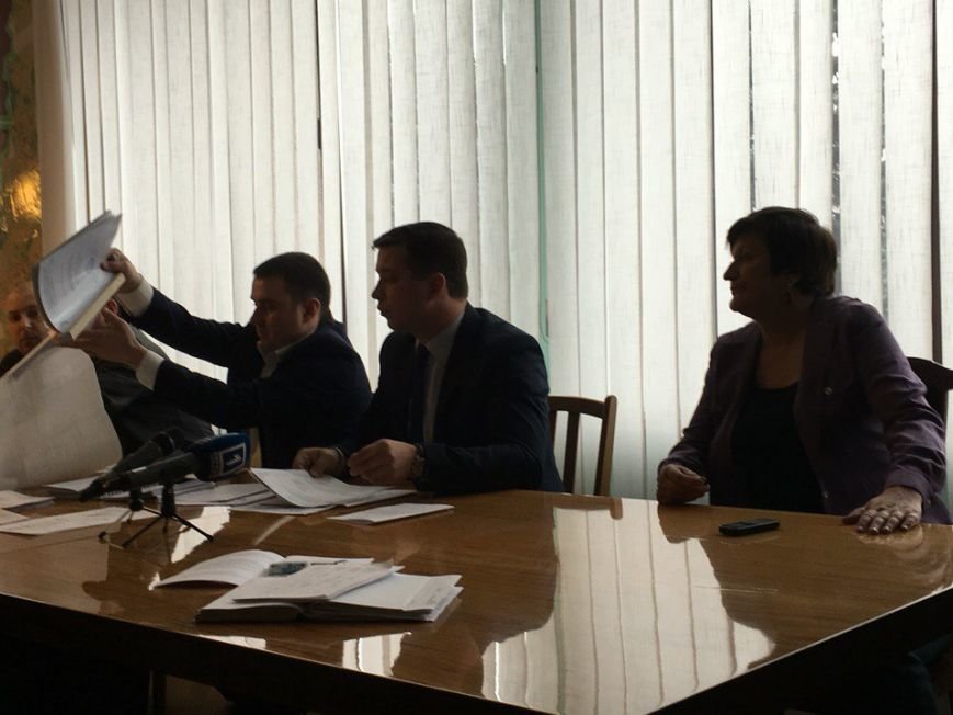 Депутаты Криворожского горсовета выделят 14,7 миллиона из бюджета чтобы начать строить приют для бездомных животных (ФОТО) (фото) - фото 1 Депутаты Криворожского горсовета выделят 14,7 миллиона из бюджета чтобы начать строить приют для бездомных животных (ФОТО) (фото) - фото 1