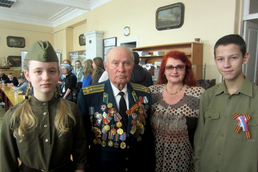 в газету в газету