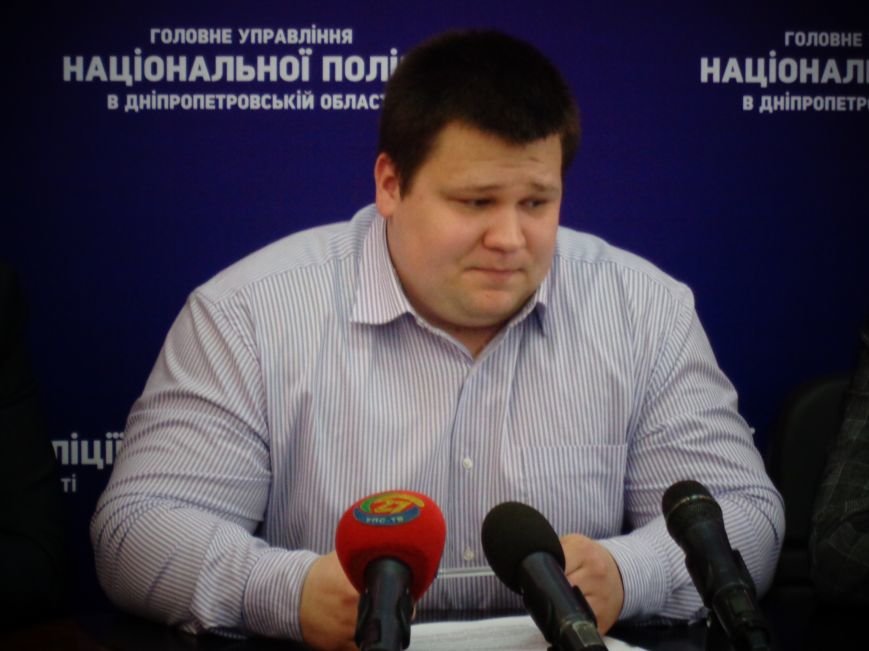 В Днепропетровске домохозяйки занялись кибермошенничеством (ФОТО, В... В Днепропетровске домохозяйки занялись кибермошенничеством (ФОТО, ВИДЕО) (фото) - фото 3