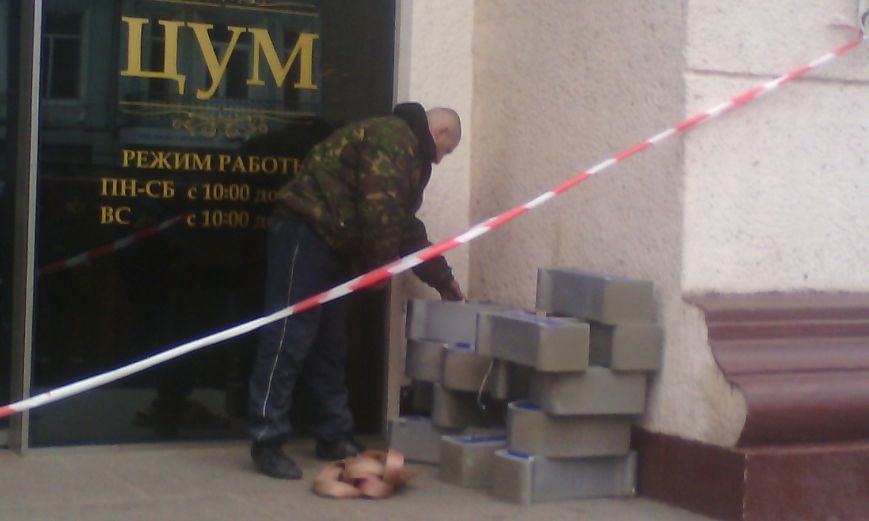 В Одессе конфликт предпринимателей с горсоветом: Полиция на месте (ФОТО, ВИДЕО) (фото) - фото 2