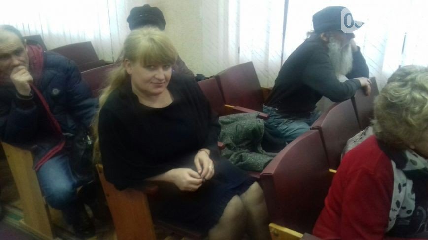 В Кривом Роге: зарегистрировали еще 3 кандидатов, объявили слушания по переименованию, на территории гимназии задержали наркоторговца (фото) - фото 3 В Кривом Роге: зарегистрировали еще 3 кандидатов, объявили слушания по переименованию, на территории гимназии задержали наркоторговца (фото) - фото 3
