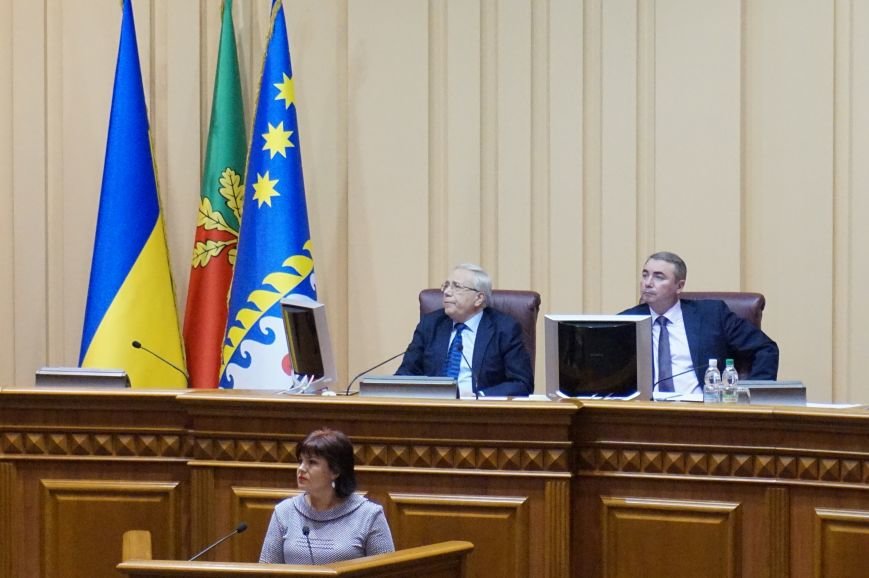 Криворожские депутаты проголосовали за выделение из бюджета дополнительных средств на содержание коммунальных СМИ (ФОТО) (фото) - фото 7 Криворожские депутаты проголосовали за выделение из бюджета дополнительных средств на содержание коммунальных СМИ (ФОТО) (фото) - фото 7