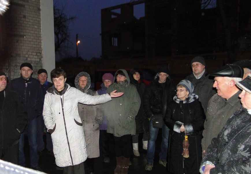 У Хмельницькому жителі вимагають припинення будівництва (Фото) (фот... У Хмельницькому жителі вимагають припинення будівництва (Фото) (фото) - фото 2