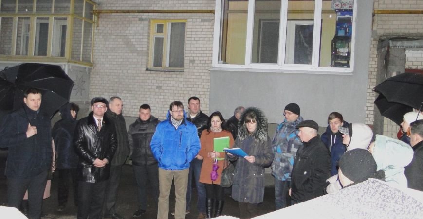 У Хмельницькому жителі вимагають припинення будівництва (Фото) (фото) - фото 1 У Хмельницькому жителі вимагають припинення будівництва (Фото) (фото) - фото 1