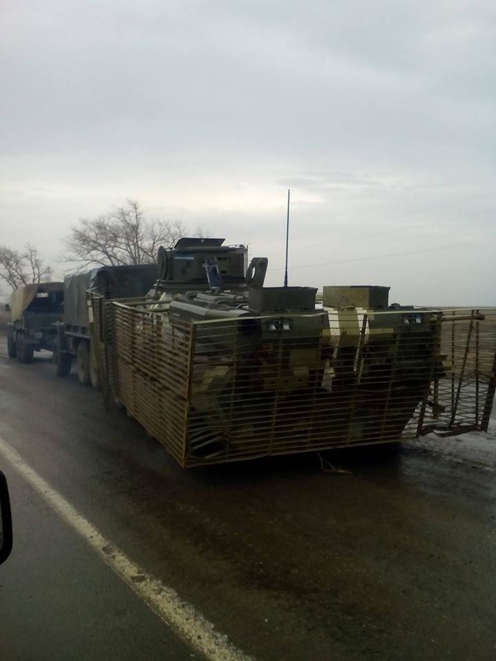 Разведчики ВСУ разминировали и вернули на базу БТР-3, утерянный Нацгвардией (ФОТО, ВИДЕО) (фото) - фото 1 Разведчики ВСУ разминировали и вернули на базу БТР-3, утерянный Нацгвардией (ФОТО, ВИДЕО) (фото) - фото 1