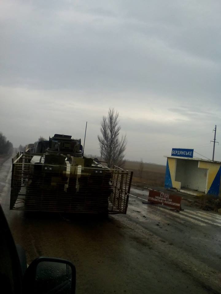 Разведчики ВСУ разминировали и вернули на базу БТР-3, утерянный Нацгвардией (ФОТО, ВИДЕО) (фото) - фото 1 Разведчики ВСУ разминировали и вернули на базу БТР-3, утерянный Нацгвардией (ФОТО, ВИДЕО) (фото) - фото 1