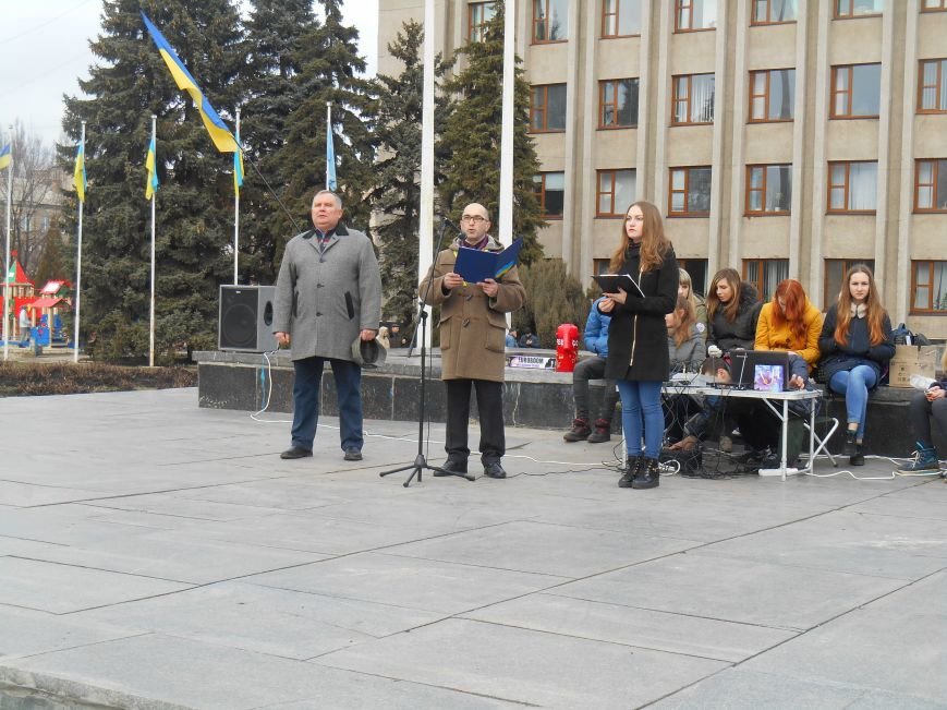 Сегодня вече посетили депутаты Славянского городского совета (фото) - фото 1 Сегодня вече посетили депутаты Славянского городского совета (фото) - фото 1