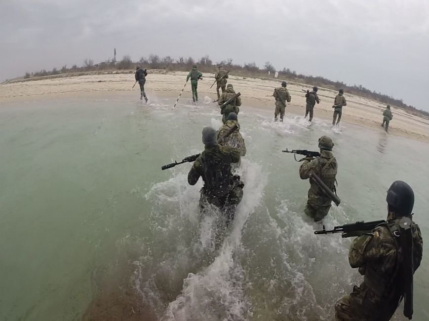 В Одесской области высадились морские пехотинцы (ФОТО) (фото) - фото 1