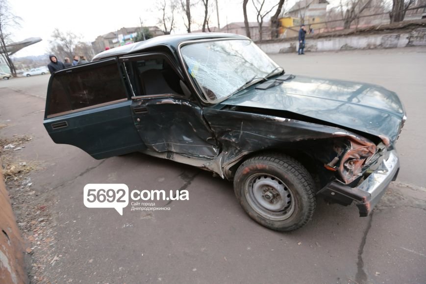 в Днепродзержинске в отношении полицейского, устроившего ДТП, проводится служебное расследование (фото) - фото 1 в Днепродзержинске в отношении полицейского, устроившего ДТП, проводится служебное расследование (фото) - фото 1