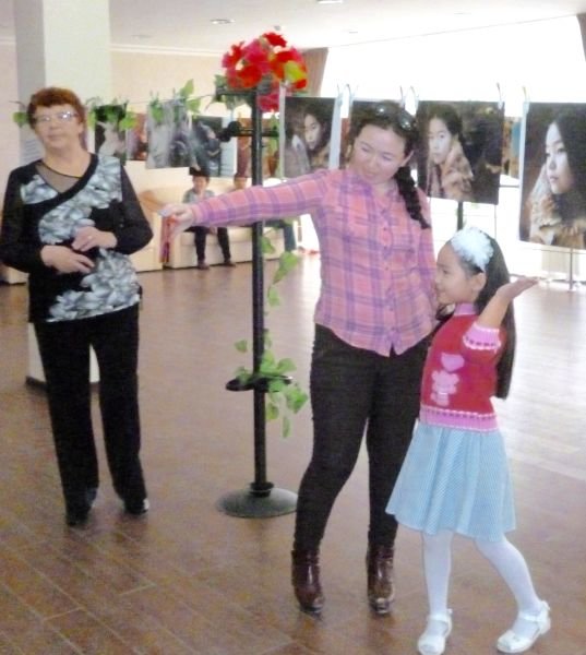 Театр моды Колибри отметил свой 15-летитний юбилей (фото) - фото 1 Театр моды Колибри отметил свой 15-летитний юбилей (фото) - фото 1