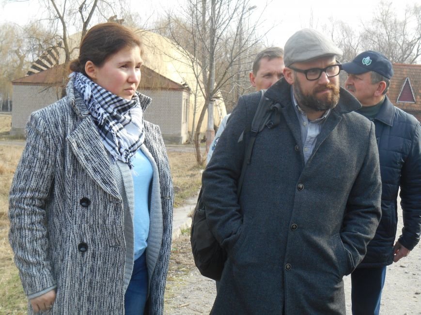 Сегодня в городском парке Славянска выбирали место для реализации новых проектов (фото) - фото 1 Сегодня в городском парке Славянска выбирали место для реализации новых проектов (фото) - фото 1