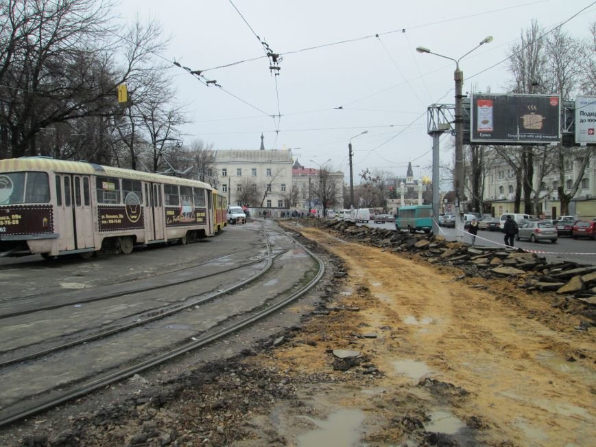 Ломать не строить: Старосенную площадь в Одессе перекопали совсем (ФОТО) (фото) - фото 1
