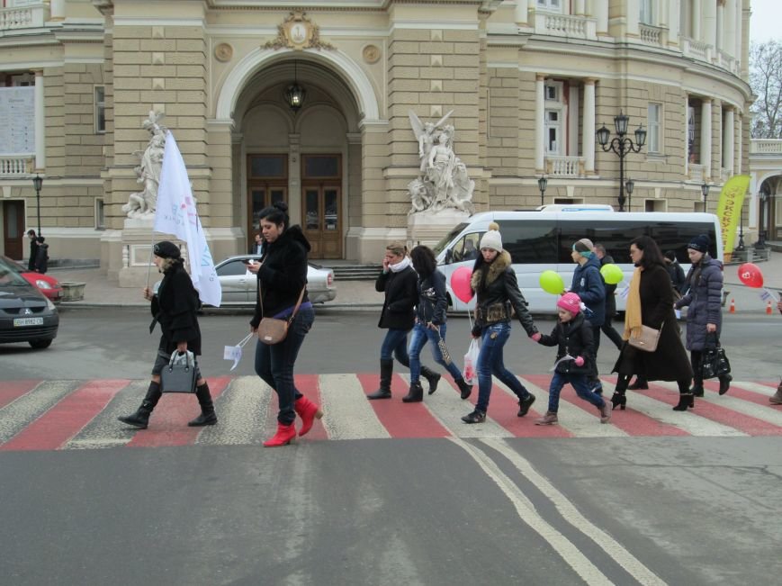 Одесситки выступили против насилия (ФОТО, ВИДЕО) (фото) - фото 1