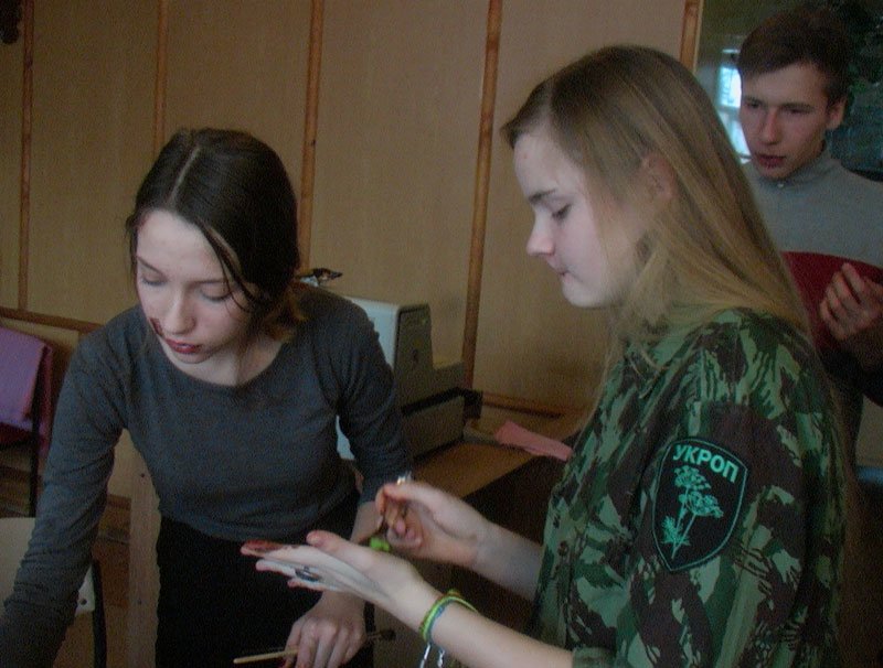 Участники Славянской лиги будущих полицейских готовили сладкие угощения для участников АТО (фото) - фото 7 Участники Славянской лиги будущих полицейских готовили сладкие угощения для участников АТО (фото) - фото 7
