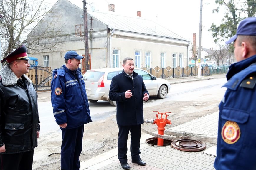 Рятувальники Монастириського району отримали спецвзуття від нардепа Миколи Люшняка (фото) - фото 1 Рятувальники Монастириського району отримали спецвзуття від нардепа Миколи Люшняка (фото) - фото 1