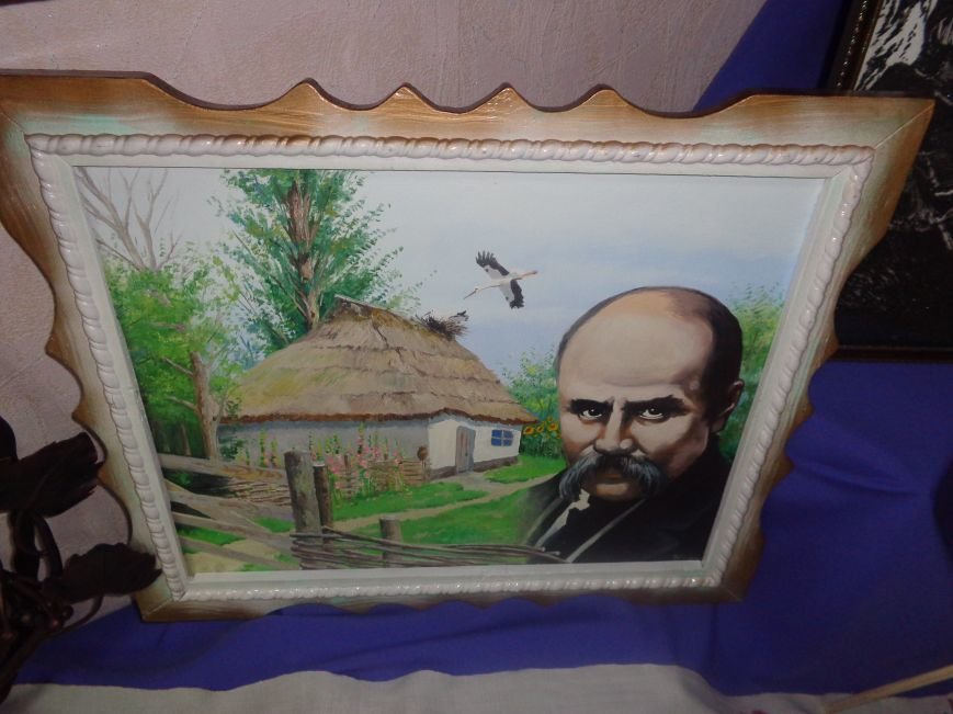 Красноармейский городской исторический музей представил выставку, посвященную бессмертному наследию Тараса Шевченко (фото) - фото 10 Красноармейский городской исторический музей представил выставку, посвященную бессмертному наследию Тараса Шевченко (фото) - фото 10