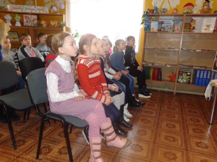 Наша честь, гордость и слава: в детской библиотеке имени А. П. Гайд... Наша честь, гордость и слава: в детской библиотеке имени А. П. Гайдара поговорили о многогранной личности Тараса Шевченко (фото) - фото 12