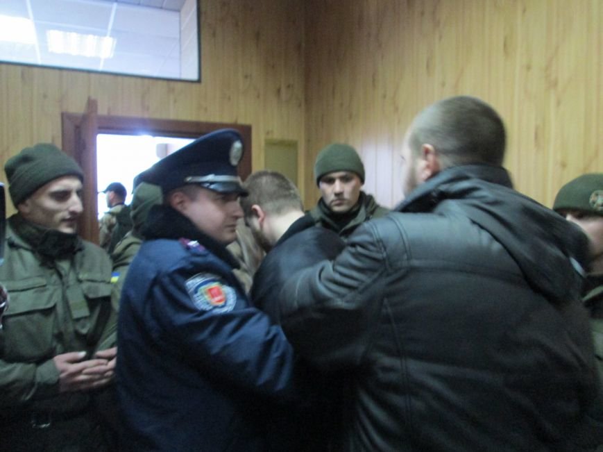 Суд над сепаратистами: В Одессе снова подрались патриоты с полицией (ФОТО, ВИДЕО) (фото) - фото 1