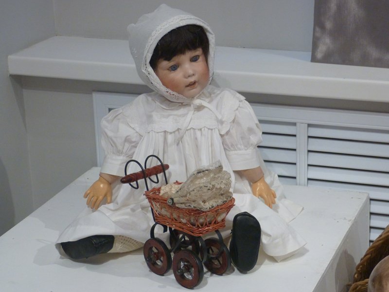 В Сыктывкар приехали старинные куклы (фото) - фото 5