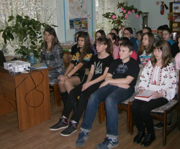 У дитячій бібліотеці Слов'янська відзначили 202 річницю з Дня народження Шевченка (фото) - фото 4 У дитячій бібліотеці Слов'янська відзначили 202 річницю з Дня народження Шевченка (фото) - фото 4