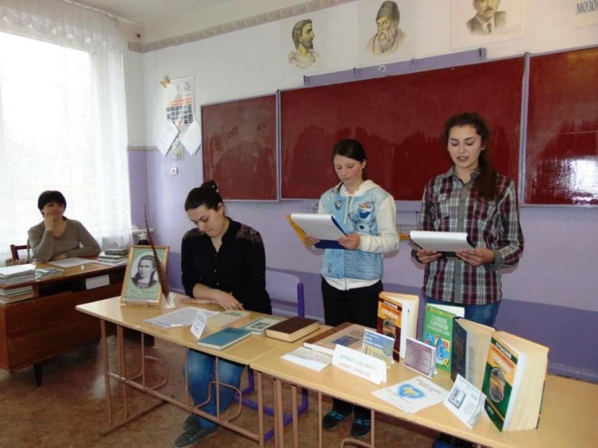 У Слов’янському районі відзначили 145-річчя від дня народження Лесі Українки (фото) - фото 1 У Слов’янському районі відзначили 145-річчя від дня народження Лесі Українки (фото) - фото 1