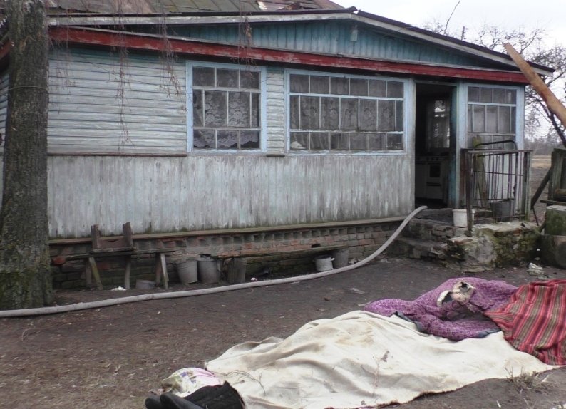 Три человека погибли на пожаре в Черниговской области (фото) - фото 1 Три человека погибли на пожаре в Черниговской области (фото) - фото 1