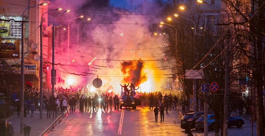 Фанаты Фанаты