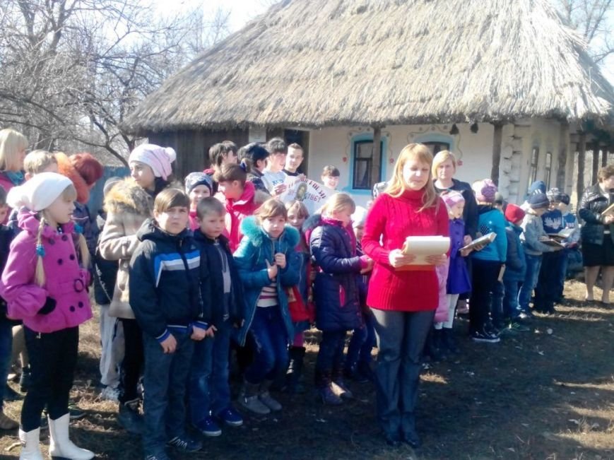 У Слов'янському районі відбувся флешмоб (фото) - фото 4 У Слов'янському районі відбувся флешмоб (фото) - фото 4