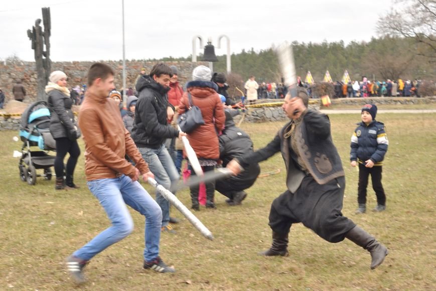 В Новограде-Волынском провели праздник встречи весны (ФОТО, ВИДЕО)... В Новограде-Волынском провели праздник встречи весны (ФОТО, ВИДЕО) (фото) - фото 1