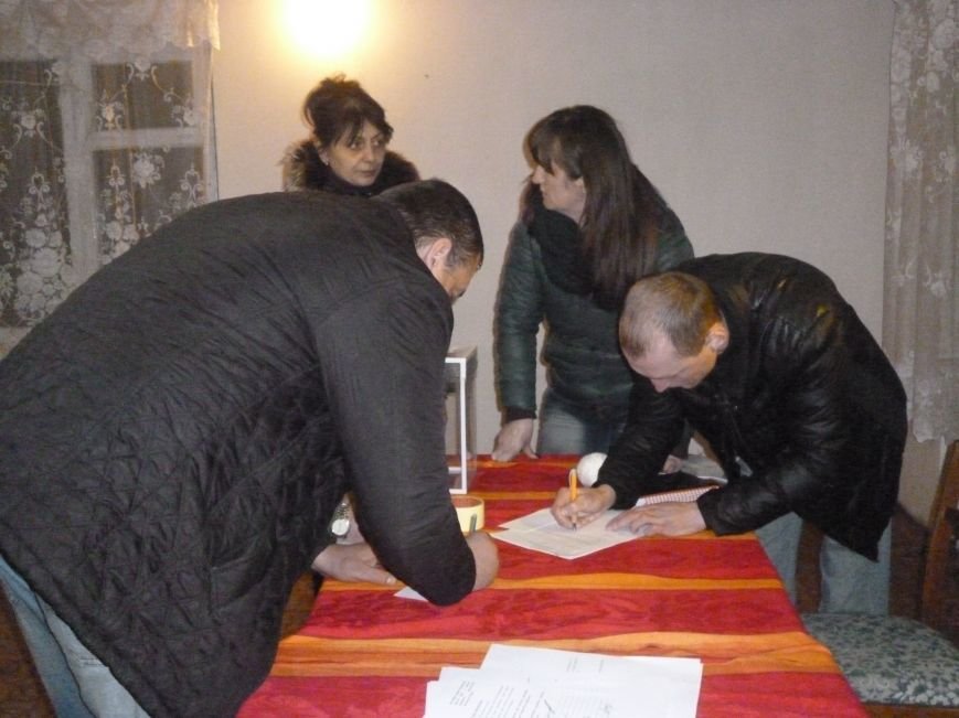 В Родинском, вопреки всему, избран новый исполняющий обязанности городского головы (фото) - фото 8 В Родинском, вопреки всему, избран новый исполняющий обязанности городского головы (фото) - фото 8